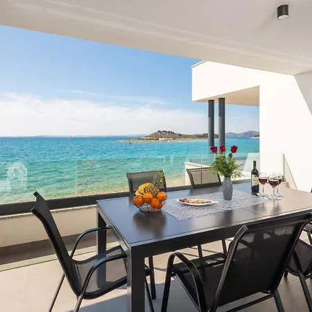 Luxury Blue Sky Διαμέρισμα *