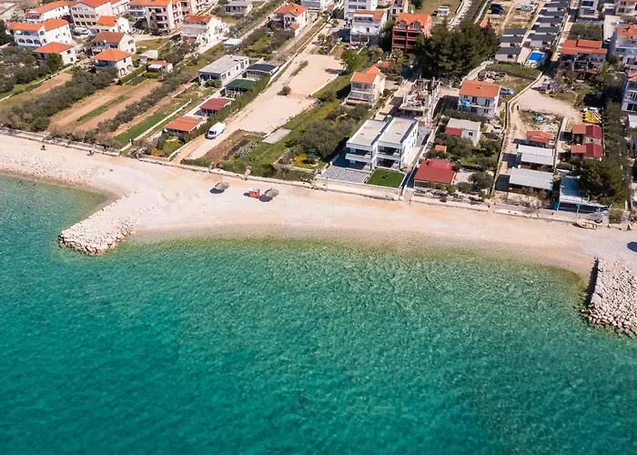 Апартаменты Luxury Blue Sky Пакоштане