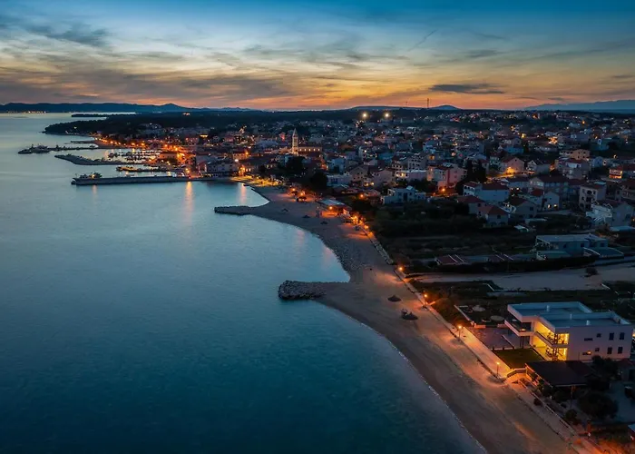 Апартаменты Luxury Blue Sky Пакоштане