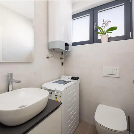 Luxury Blue Sky 公寓