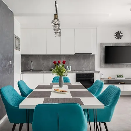 Luxury Blue Sky Pakoštane