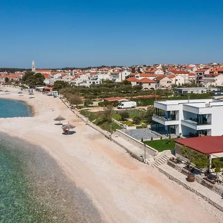 Luxury Blue Sky Apartment Pakostane